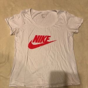 Nike tee